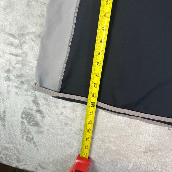 Vineyard Vines black/grey 1/4 zip athletic lightweight pullover mens Small - Picture 6 of 6